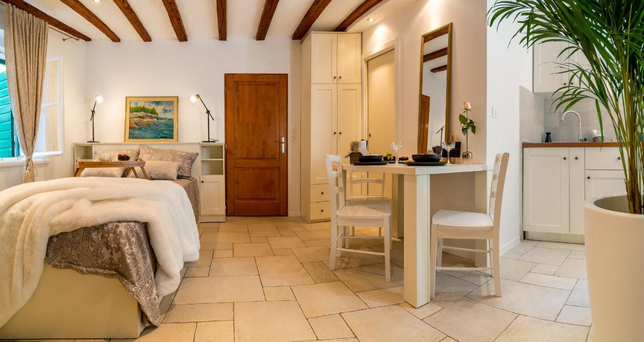 Charming Old Town Apartment Pjaca Split Buitenkant foto