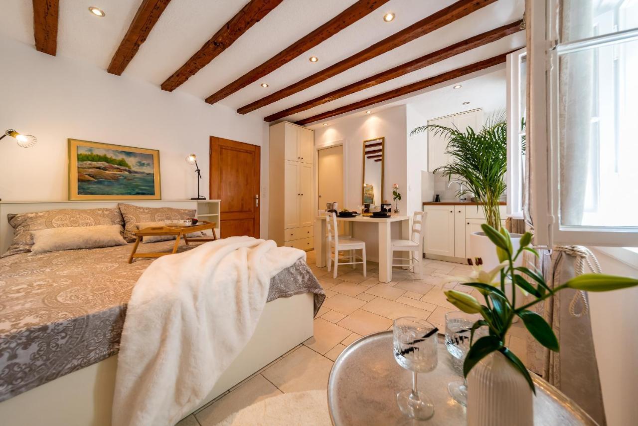 Charming Old Town Apartment Pjaca Split Buitenkant foto