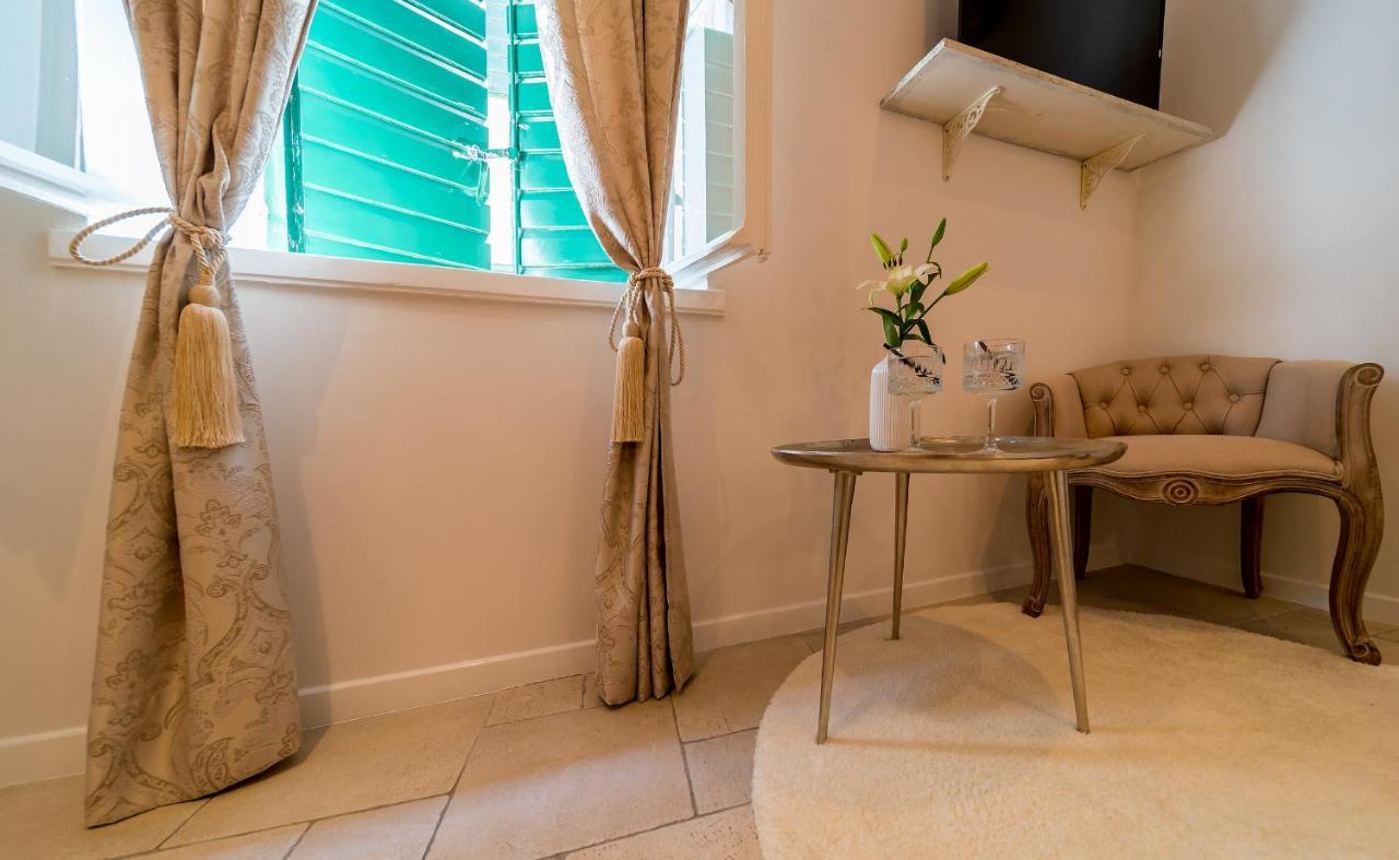 Charming Old Town Apartment Pjaca Split Buitenkant foto