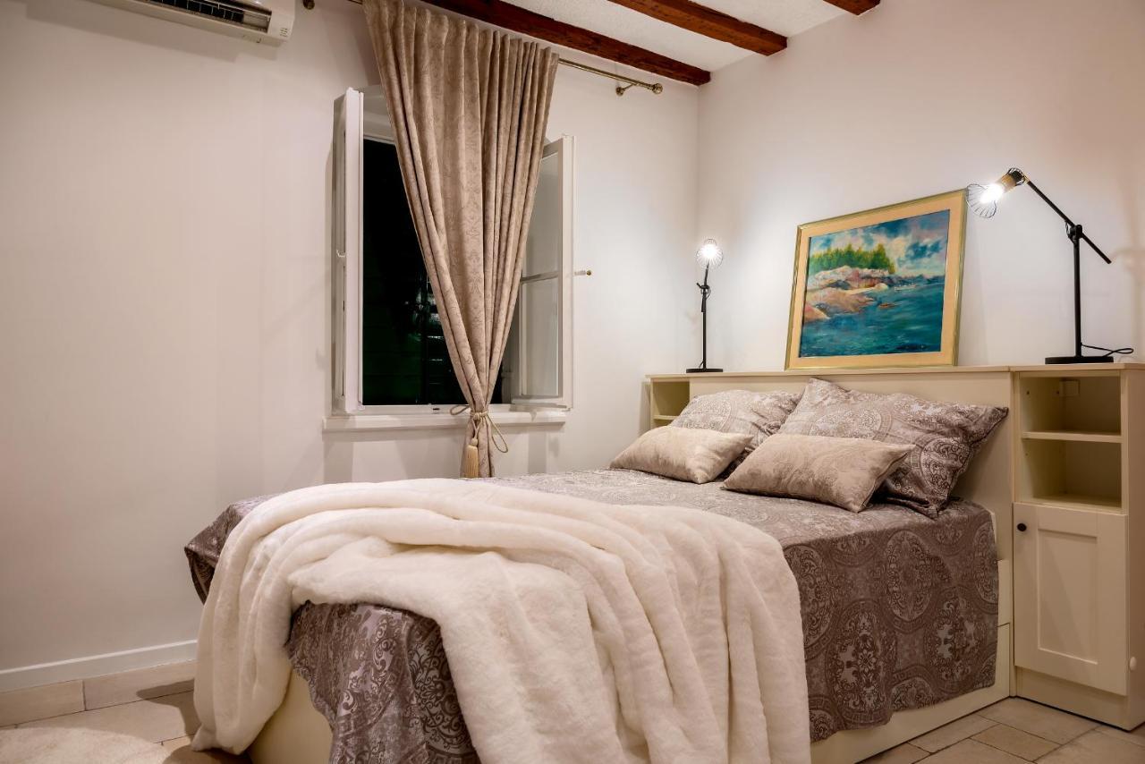Charming Old Town Apartment Pjaca Split Buitenkant foto